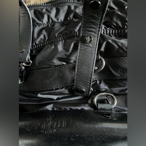 Moncler Caradoc quilted tote bag in nylon and calf leather in mint condition! - Picture 9 of 9